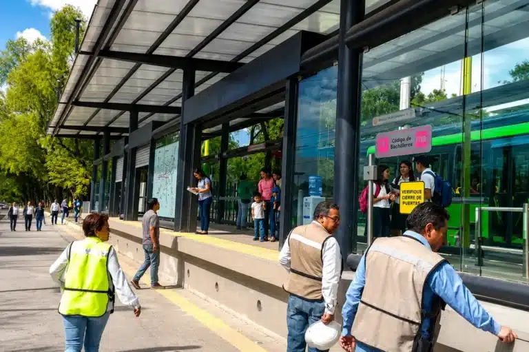 Supervisión de Línea 6 Metrobus por Gran Espacio Arquitectos